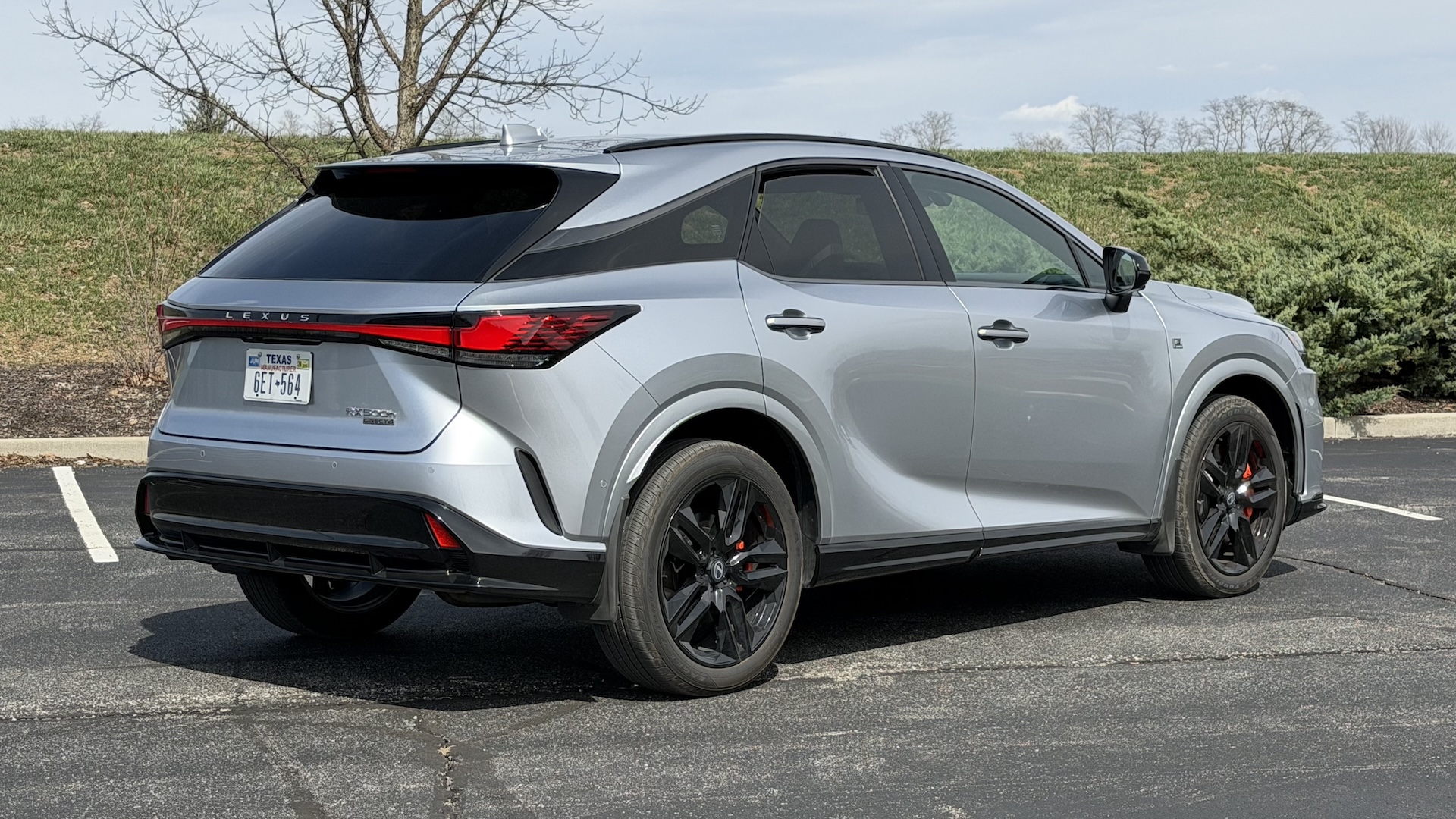 2026 Lexus RX500h 優缺點評測：最佳體驗請跳過 F Sport 版本