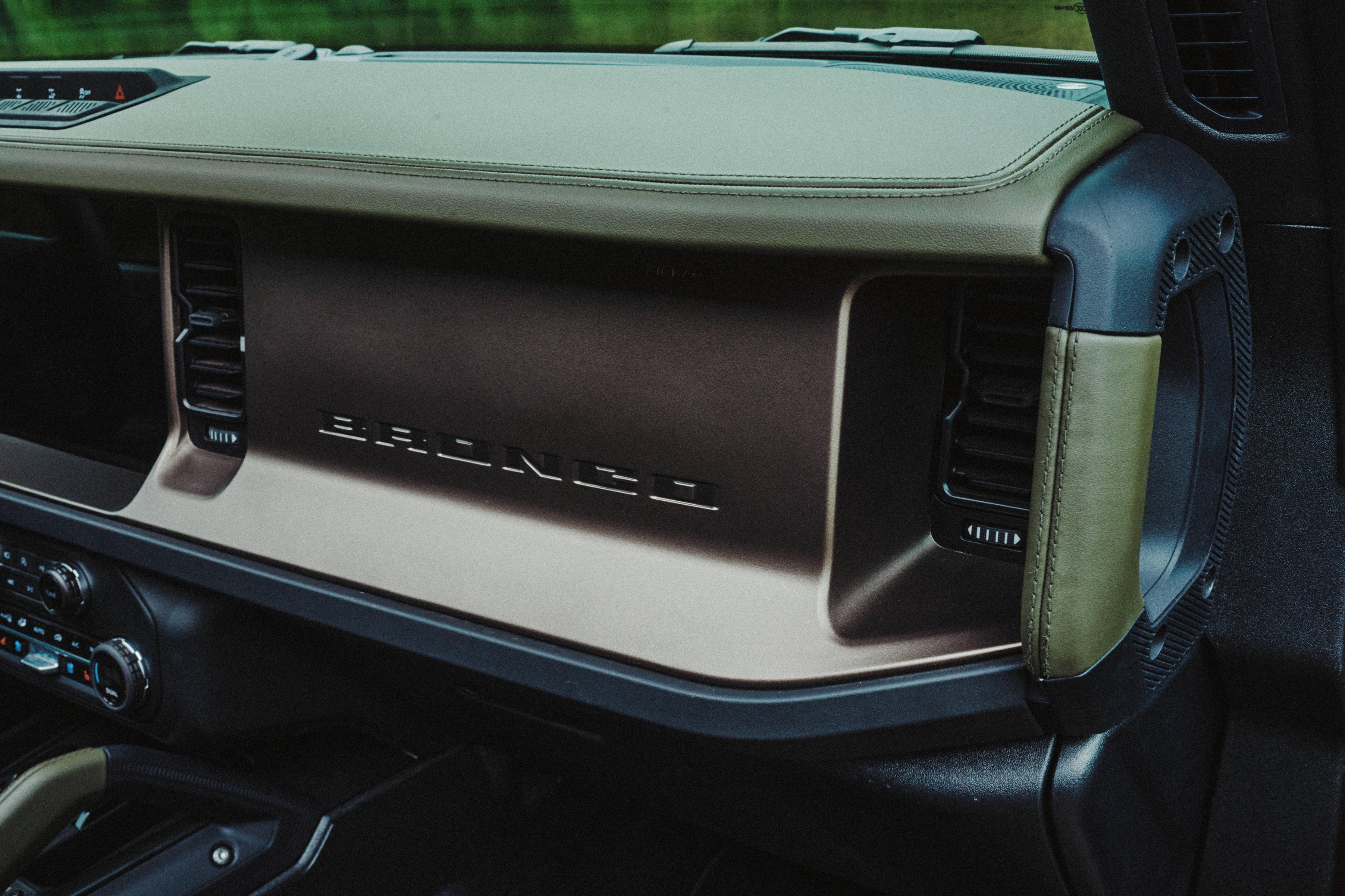 2027 Ford Bronco Filson：搭載 Raptor 引擎，專為講究品味的戶外玩家打造
