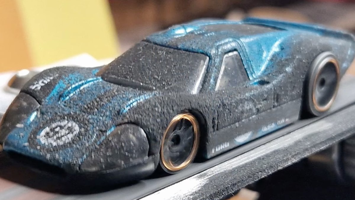 縮小版耐力賽：Hot Wheels 縮小版 GT40 連跑五天，創下驚人里程紀錄