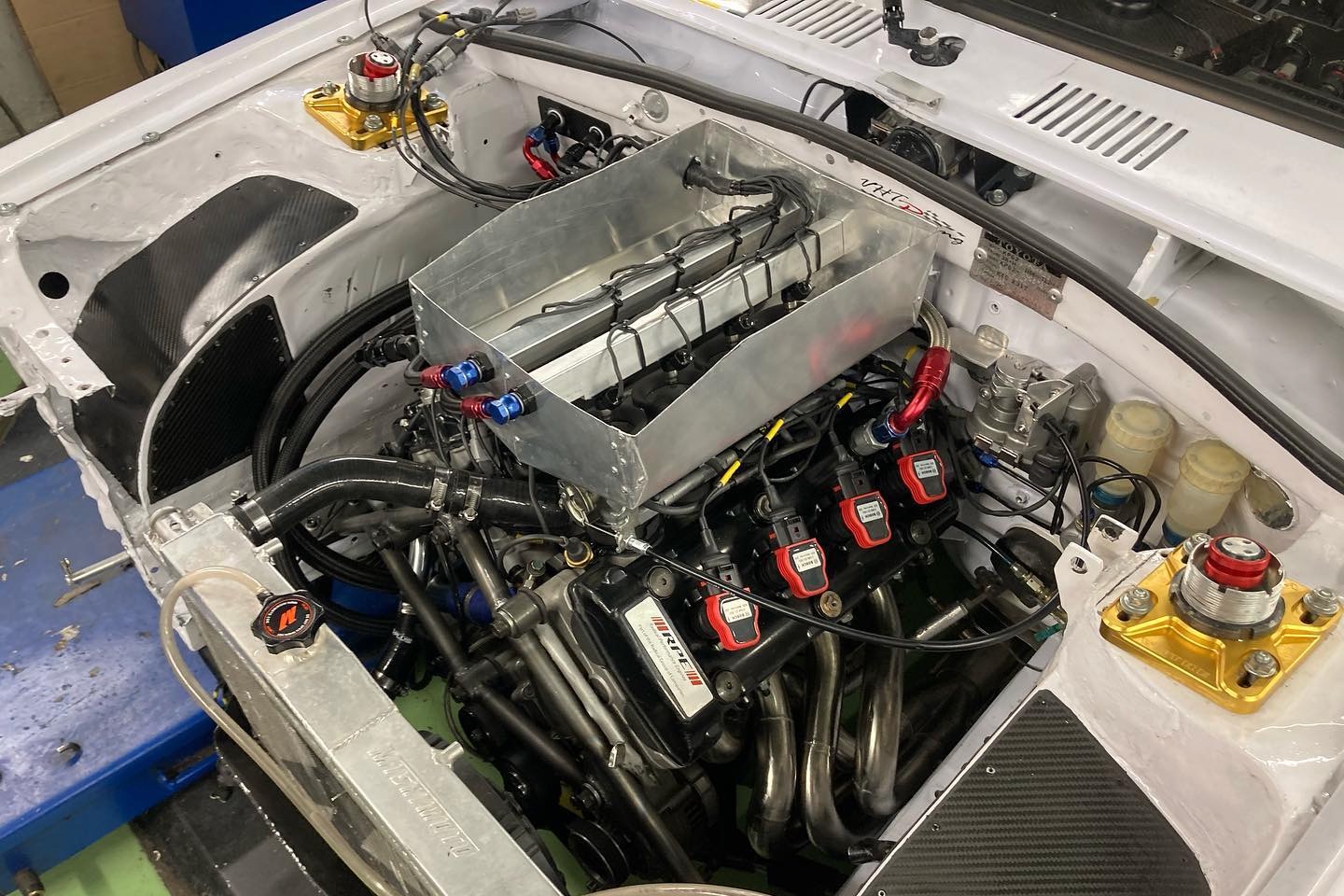 Suzuki Hayabusa-based V8 installed in a P60 Toyota Starlet