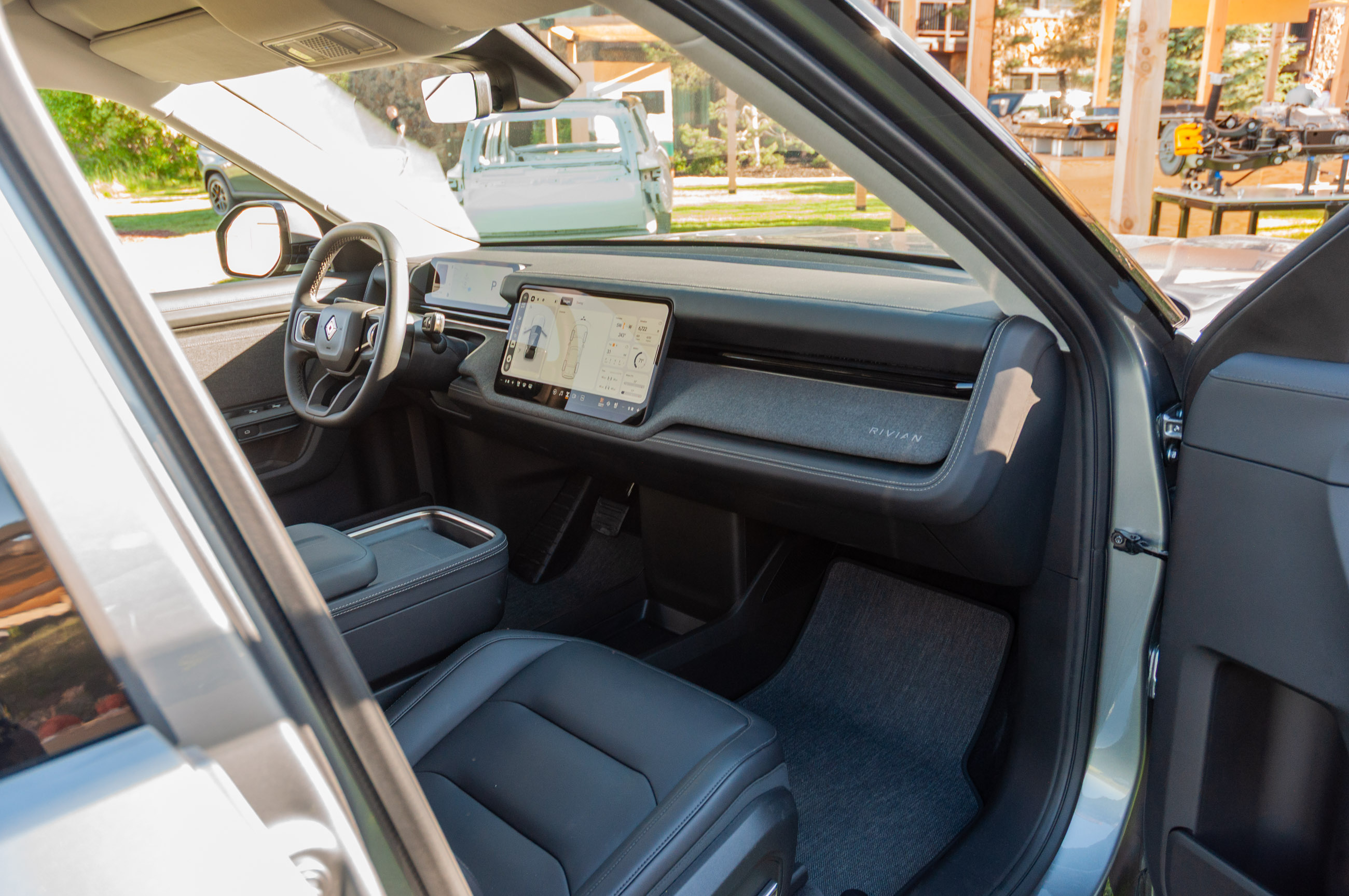 2027 Rivian R2