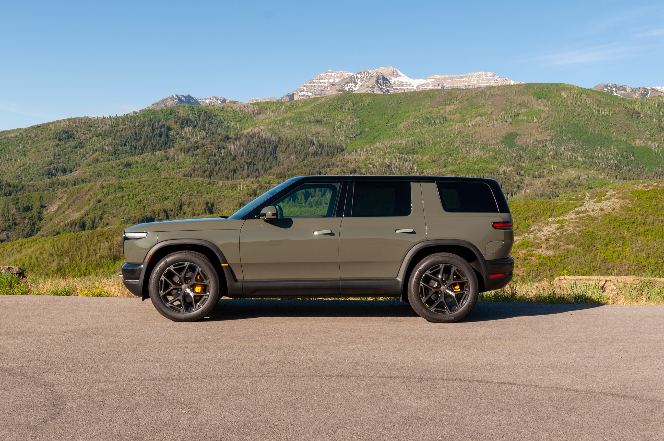 2027 Rivian R2