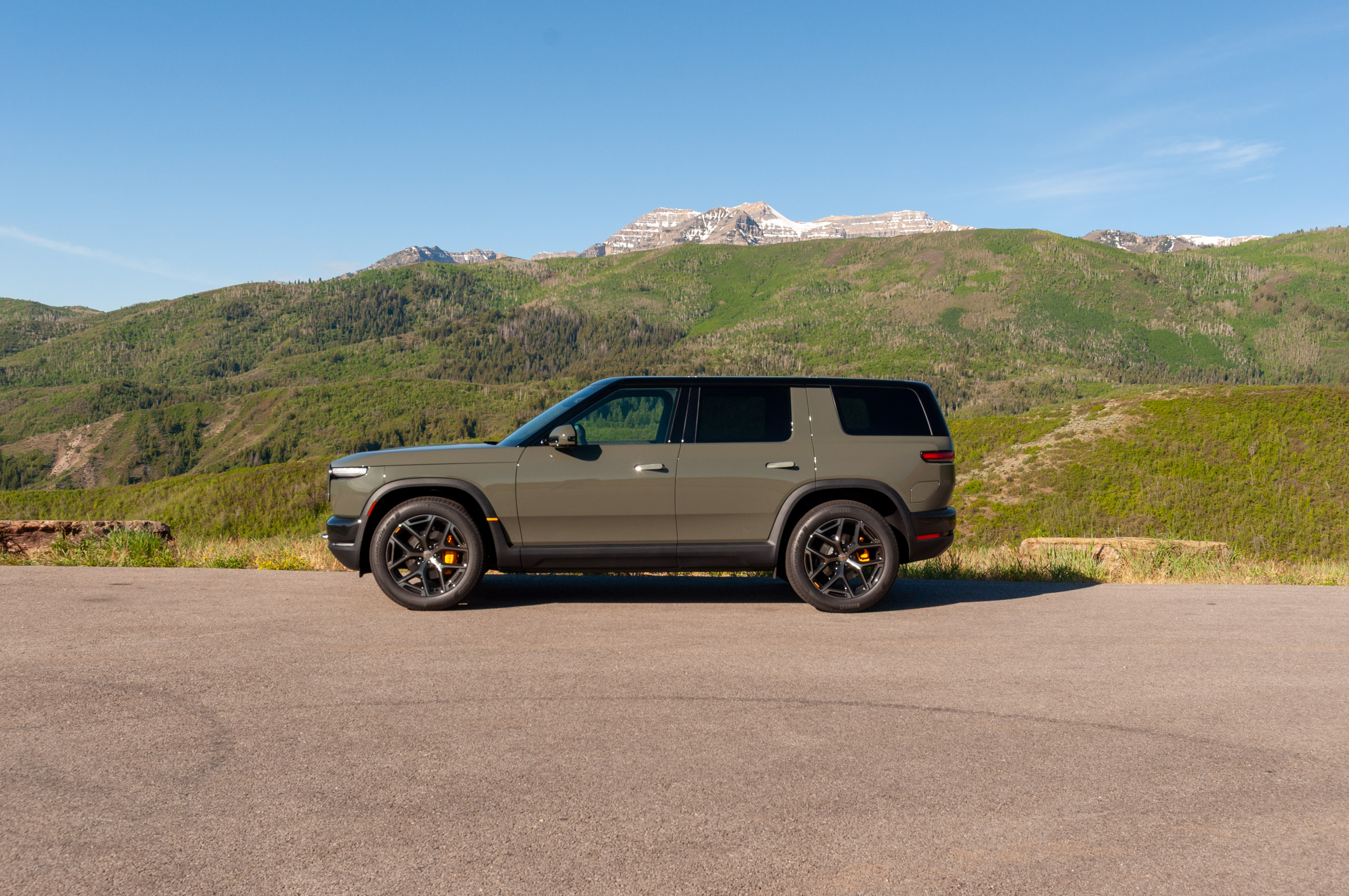 2027 Rivian R2
