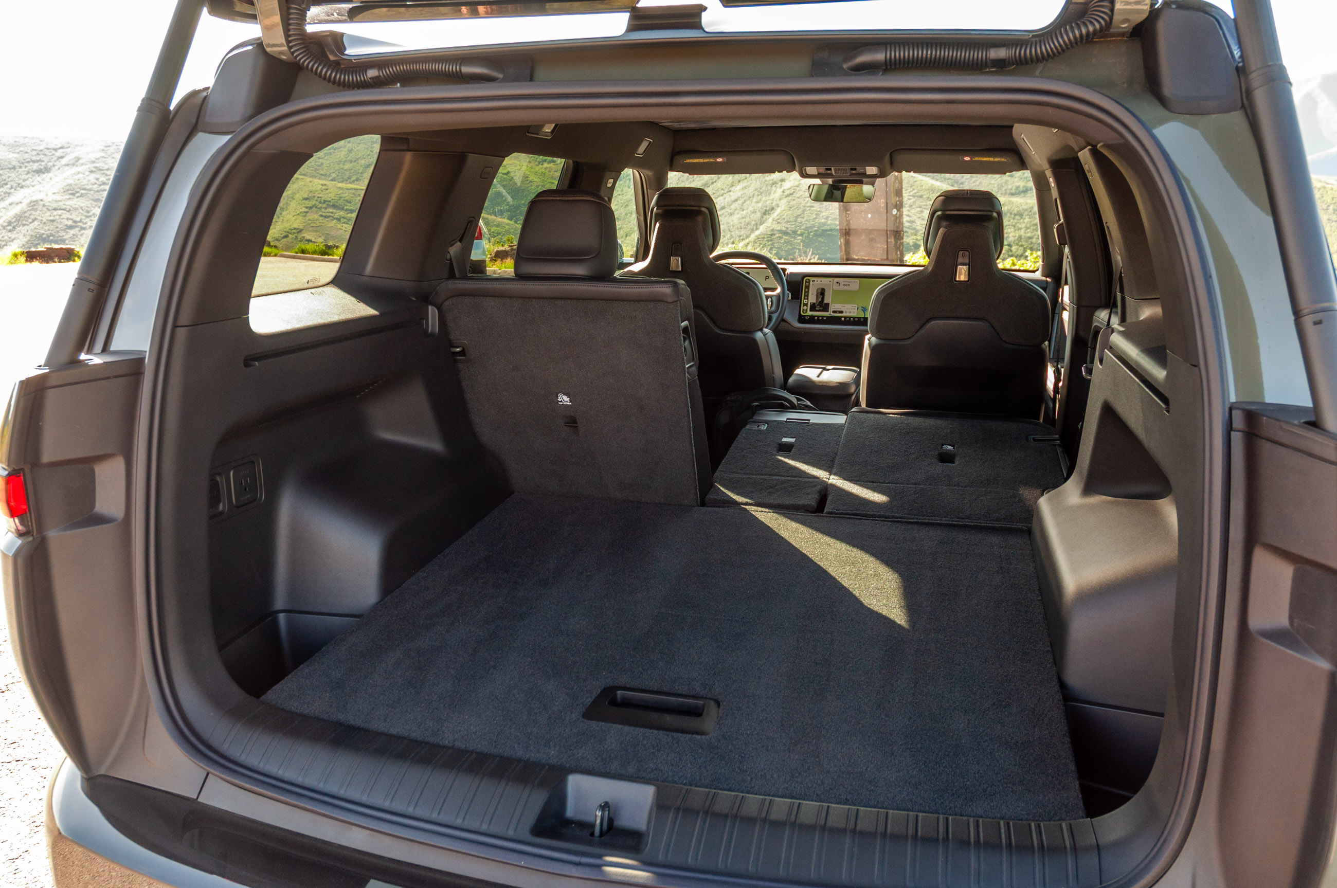 2027 Rivian R2