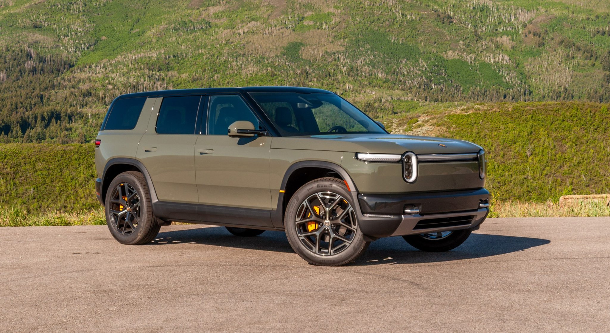 2027 Rivian R2