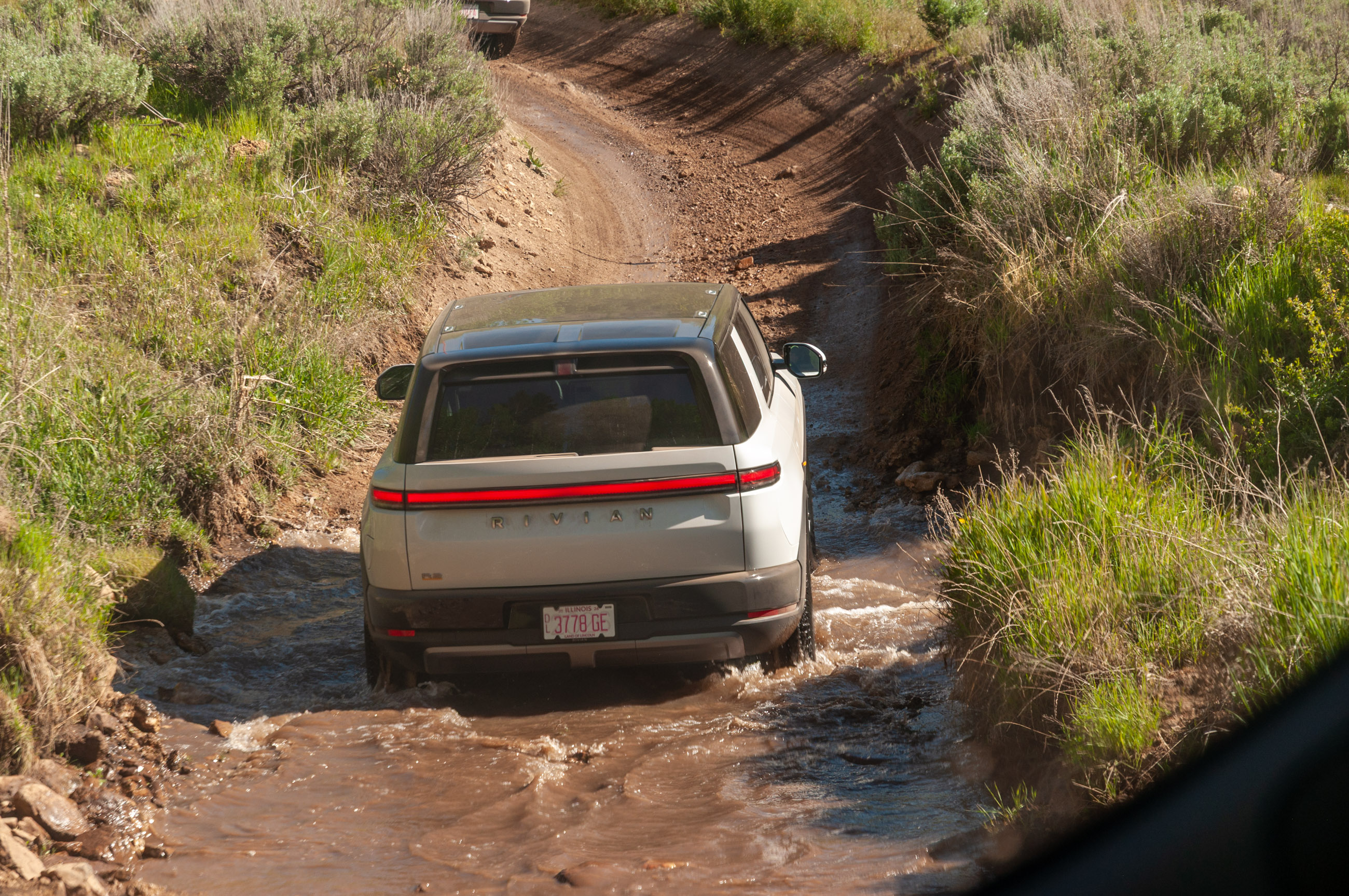 2027 Rivian R2