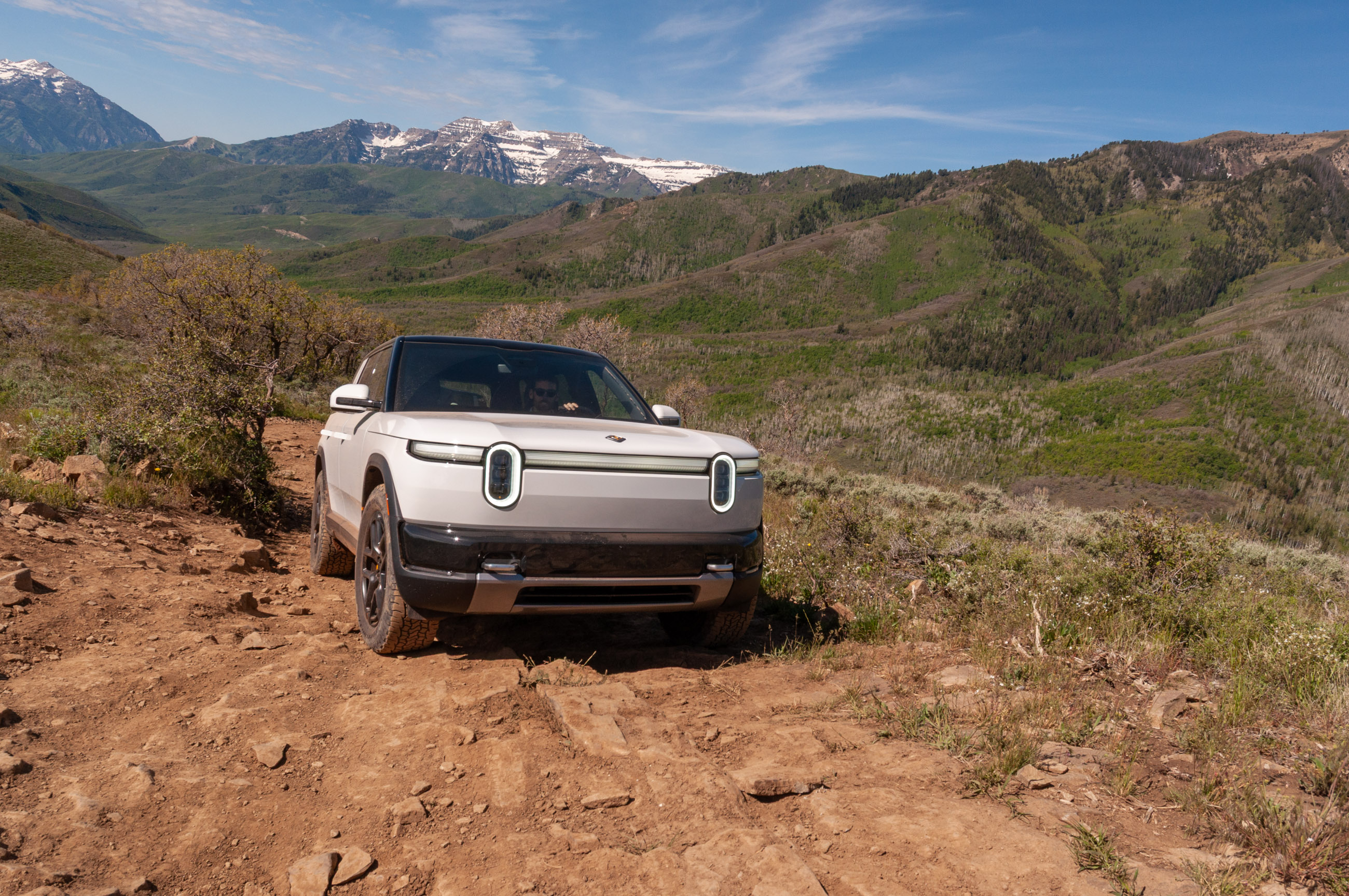 2027 Rivian R2