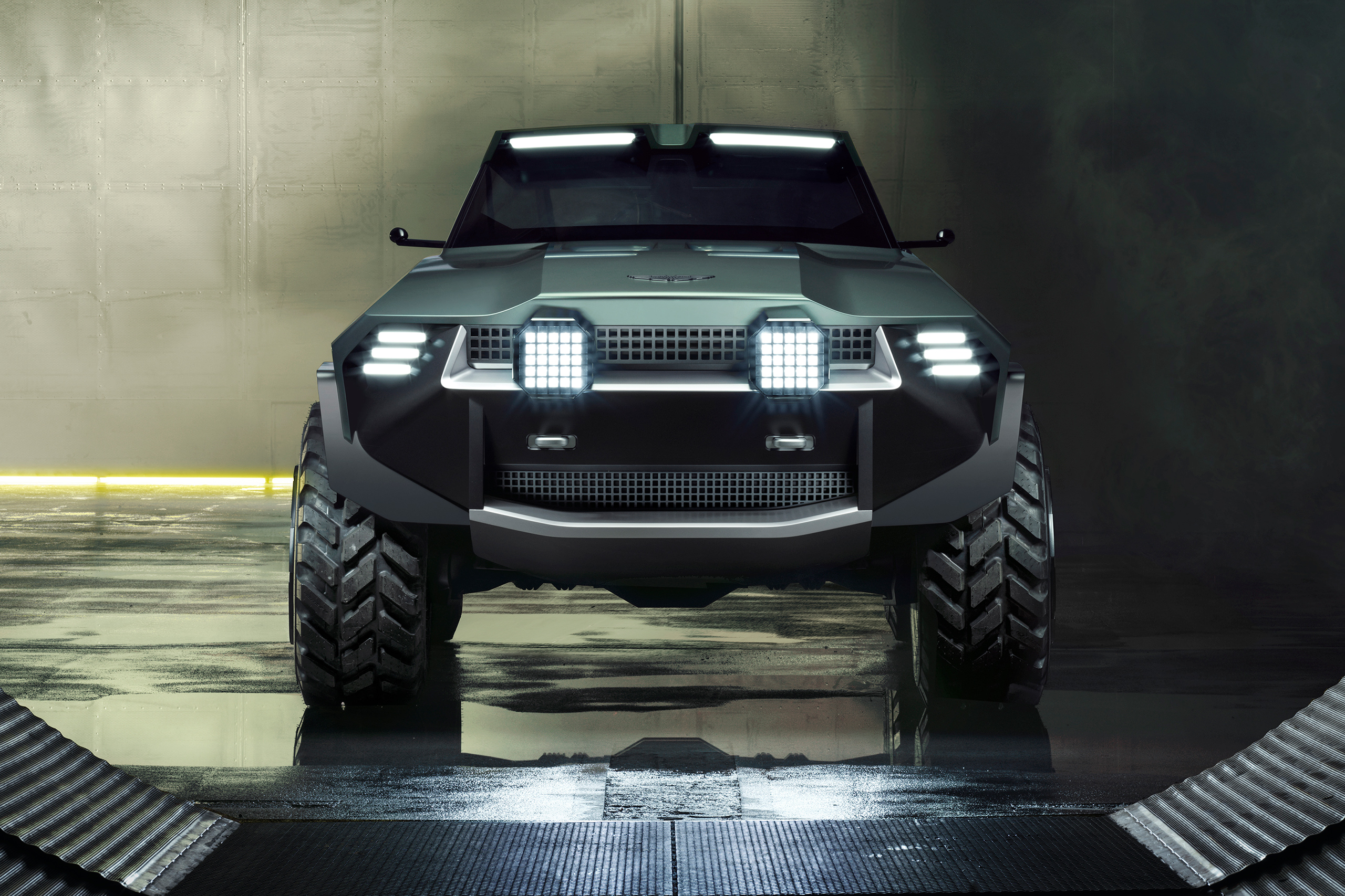Aston Martin 為《決勝時刻》打造概念軍事 SUV「Dreadnought」