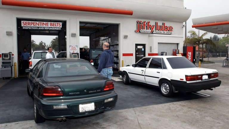 A Jiffy Lube in California in 2002