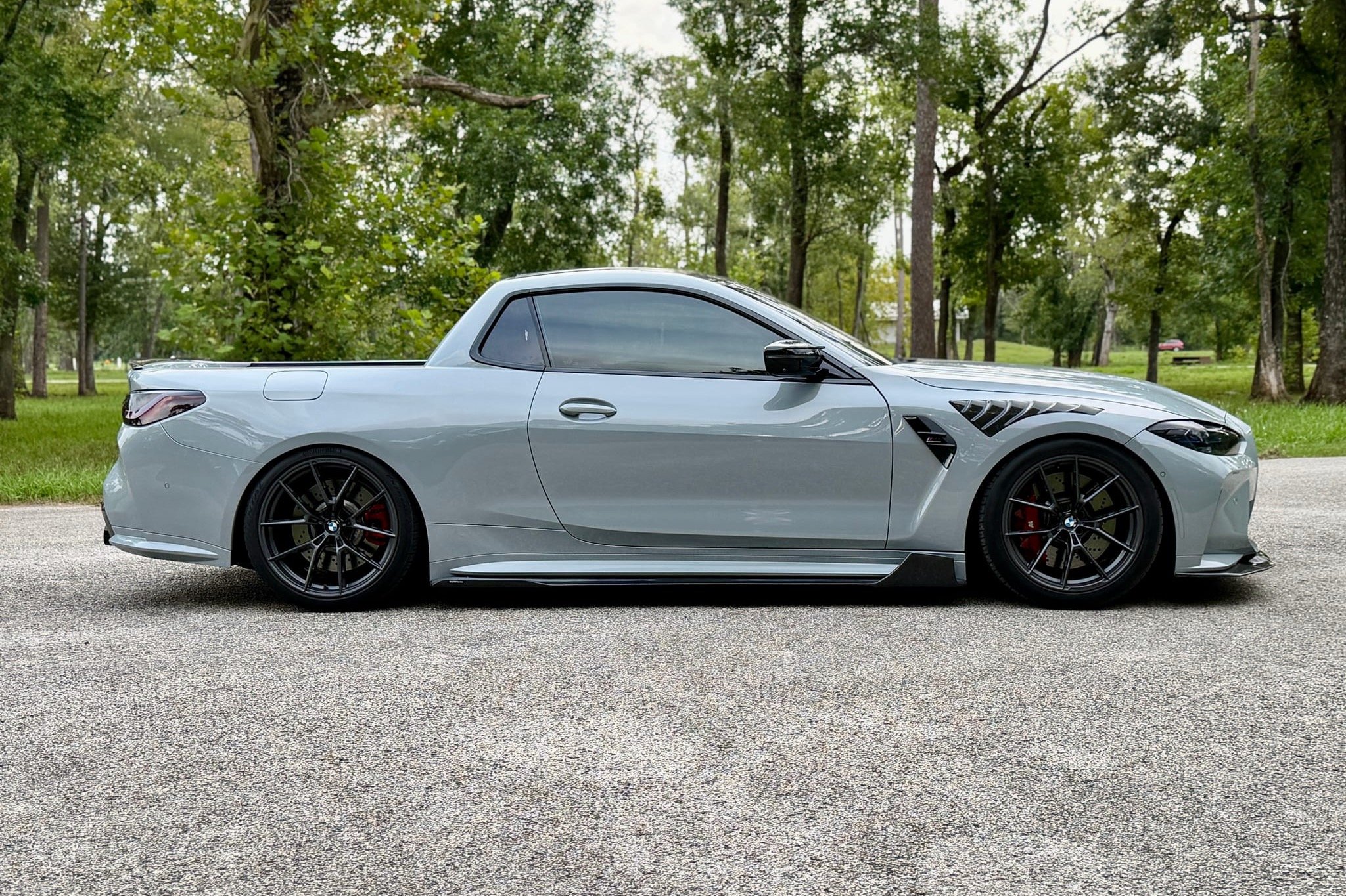 2022 BMW M4 pickup