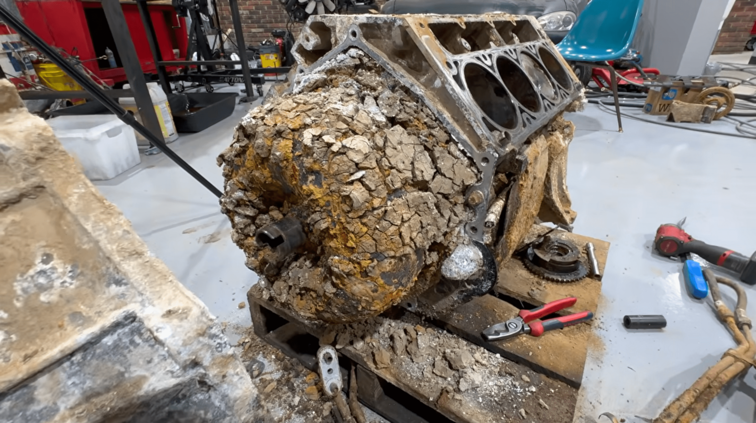Flooded GM 6.2L V8 teardown