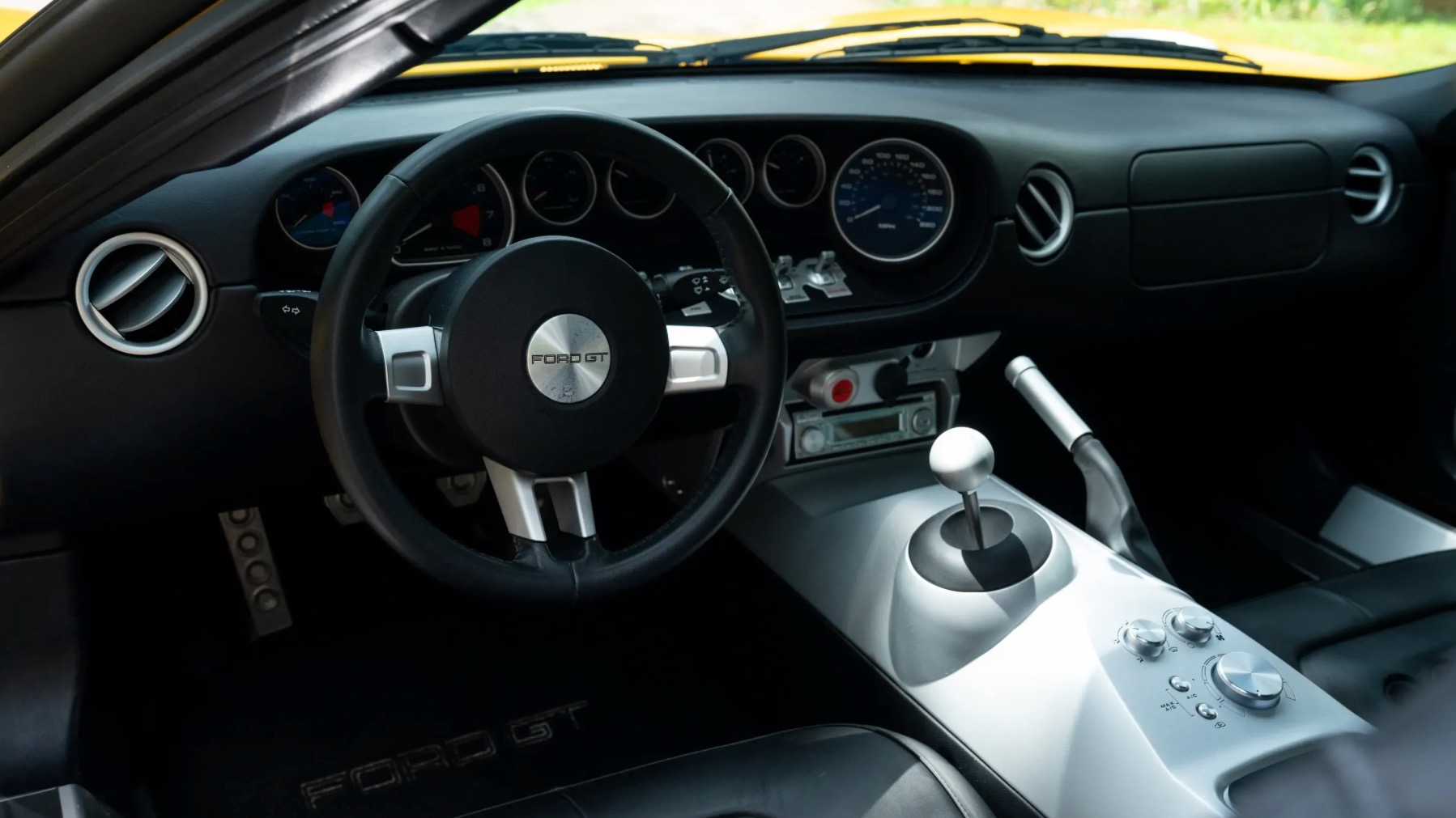 2006 Ford GT in Speed Yellow sans stripes