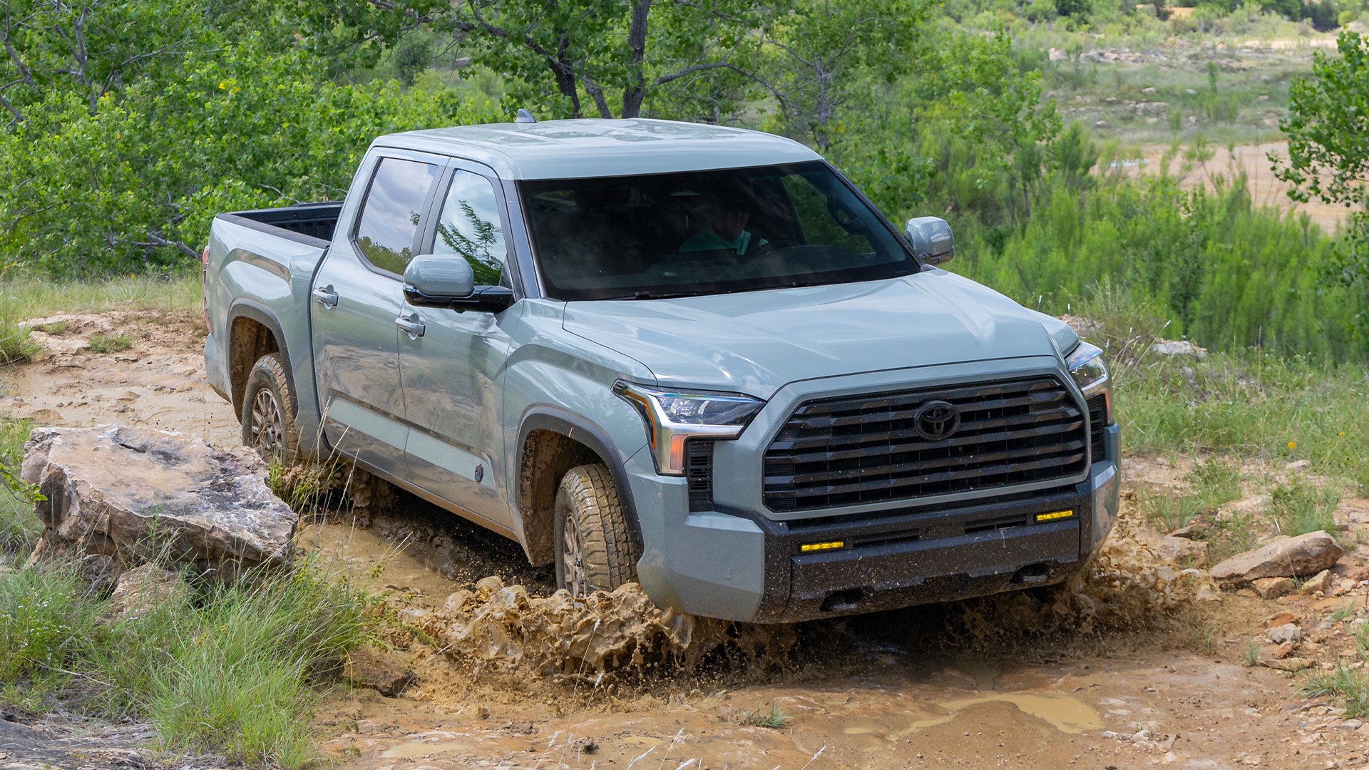 2027 Toyota Tundra Trailhunter 套件登場,但少了招牌高架進氣口