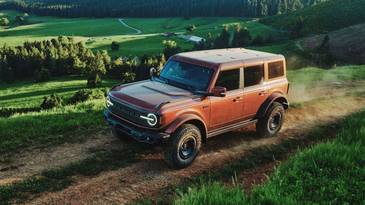 Ford Bronco 第二季銷量創紀錄，緊追 Jeep Wrangler