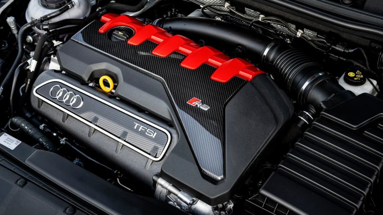 Audi RS3 engine