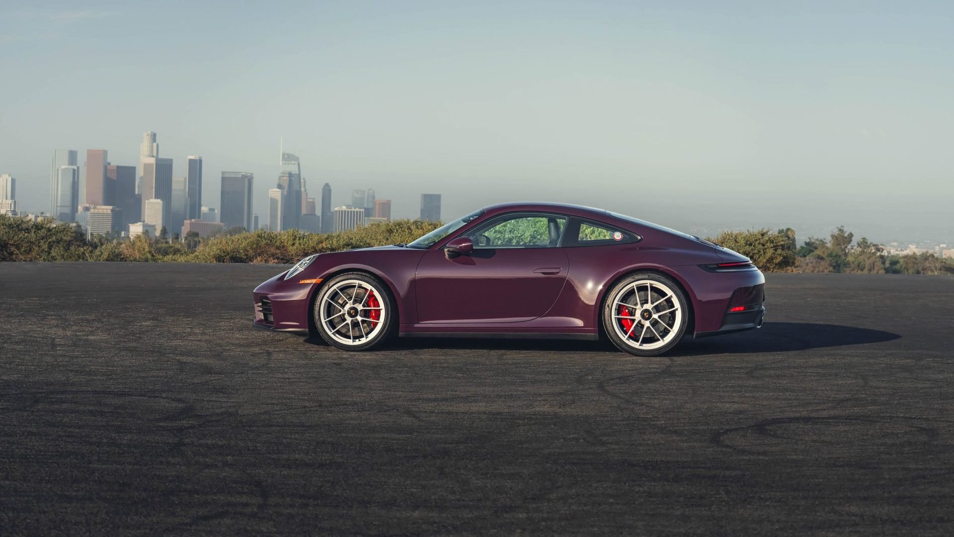 Porsche 911 Carrera S manual interior