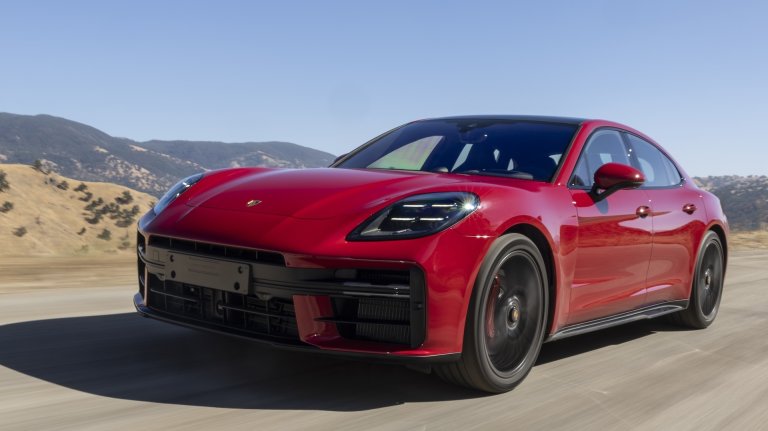 There Is One Way to Get a New Manual Porsche Panamera