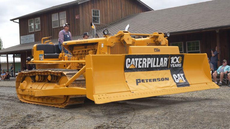 Caterpillar D8 Twin Dozer recreation