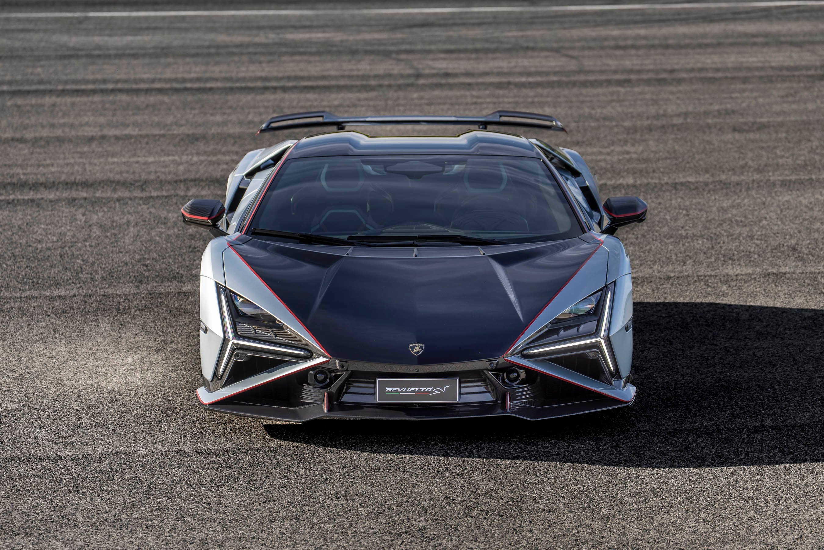 Lamborghini Revuelto SV