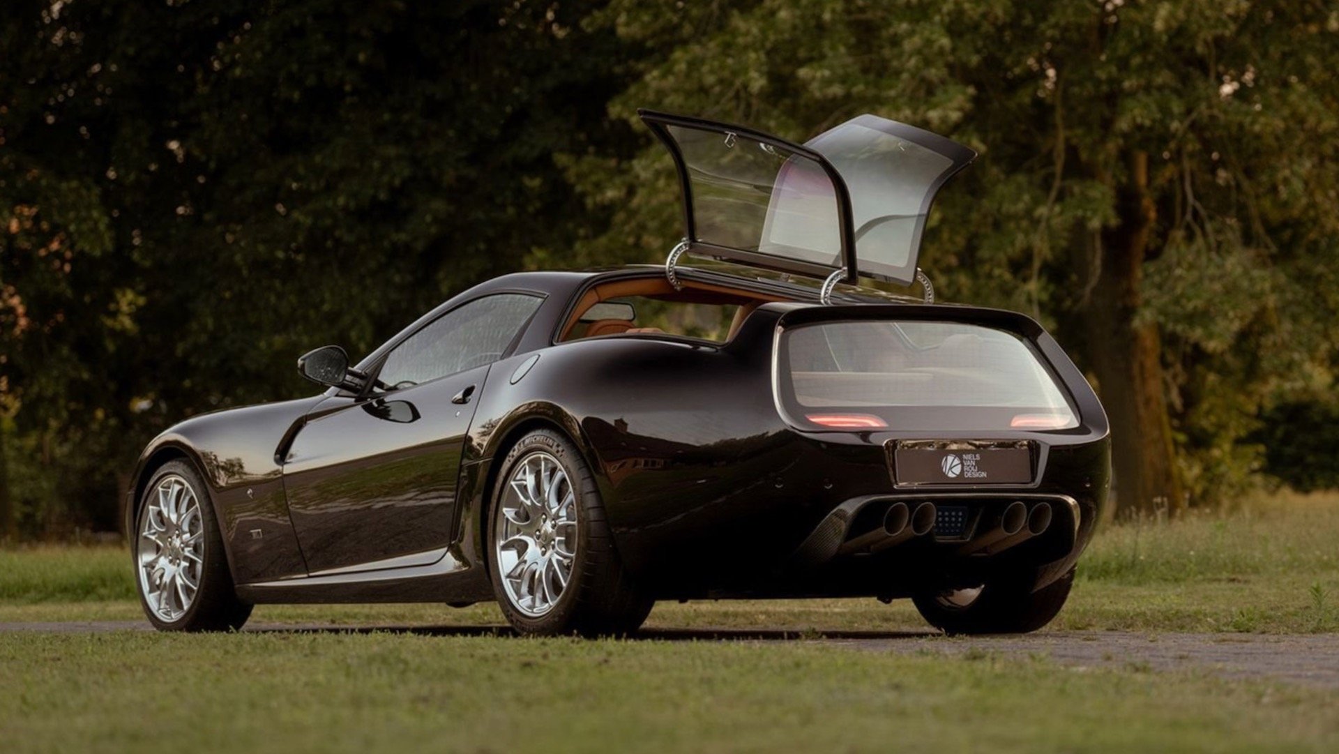 Ferrari Daytona Shooting Brake Hommage by Niels van Roij