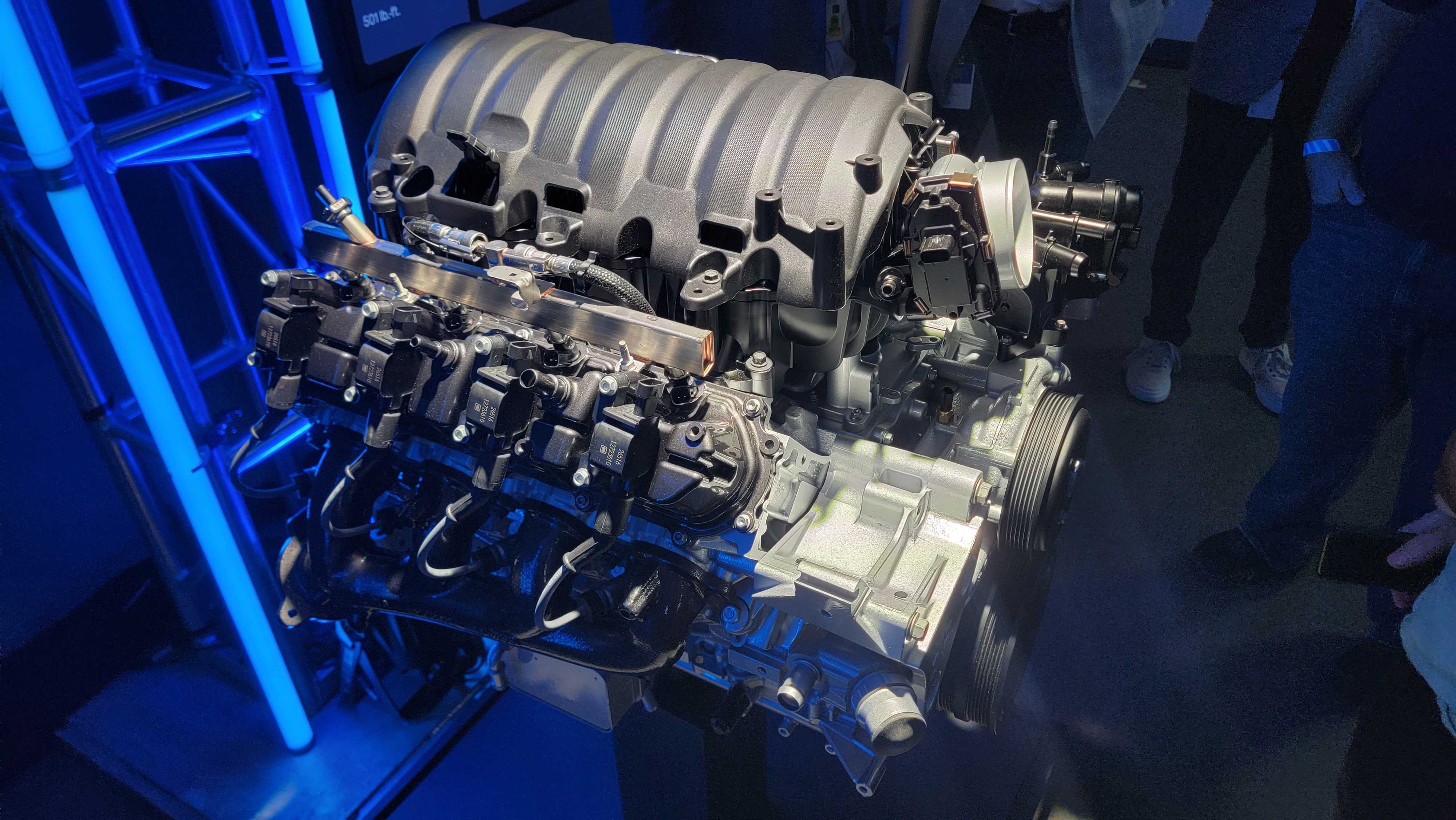 GM L78 6.6-liter small-block V8