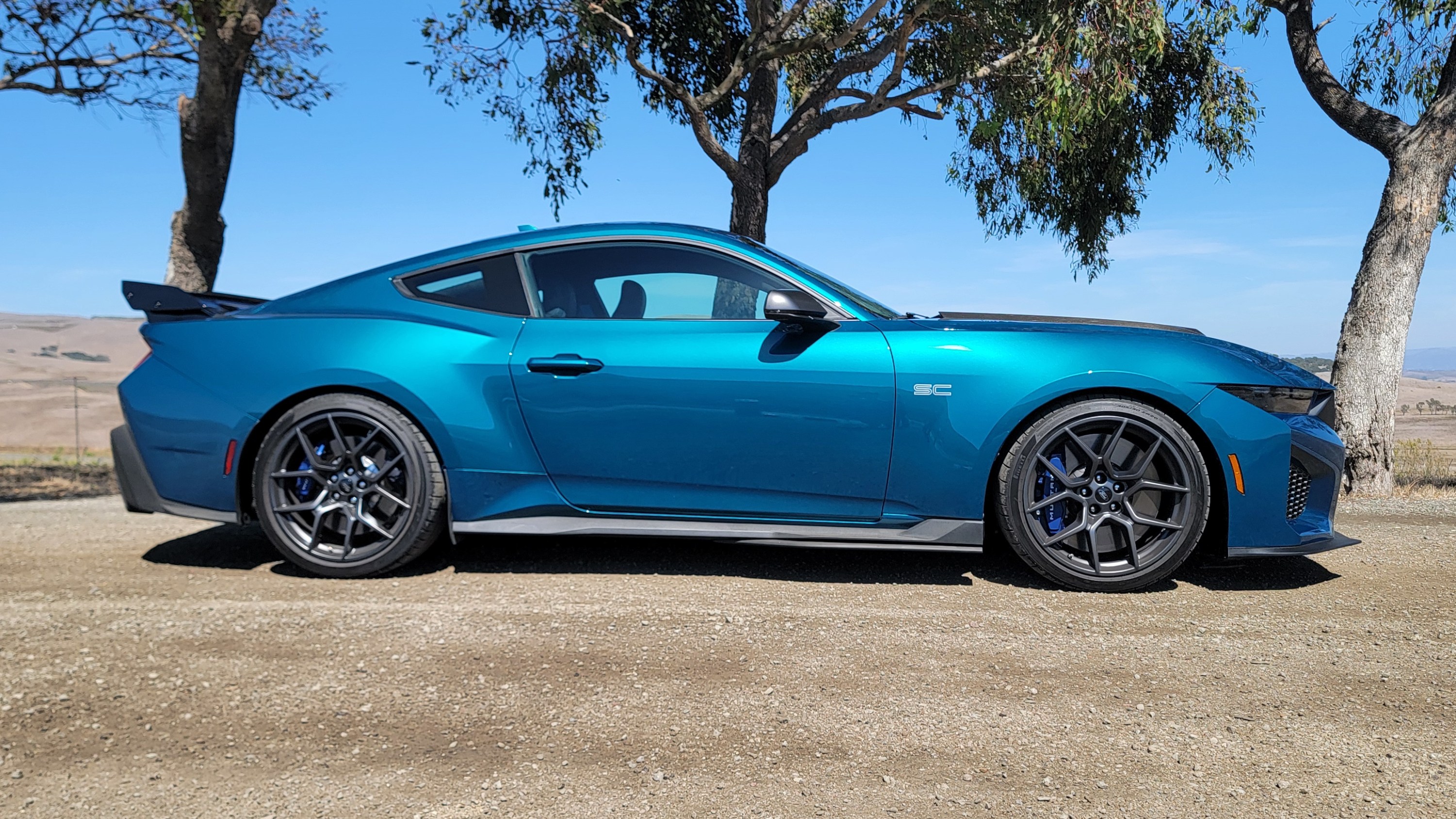 2026 Ford Mustang Dark Horse SC 試駕評測：完美的野馬無需手排