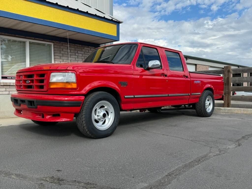 Ford F-250 Lightning clone