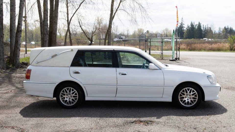 2001 Toyota Crown Athlete V hearse