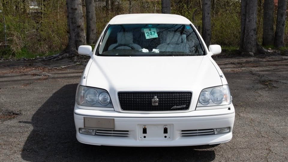 2001 Toyota Crown Athlete V hearse