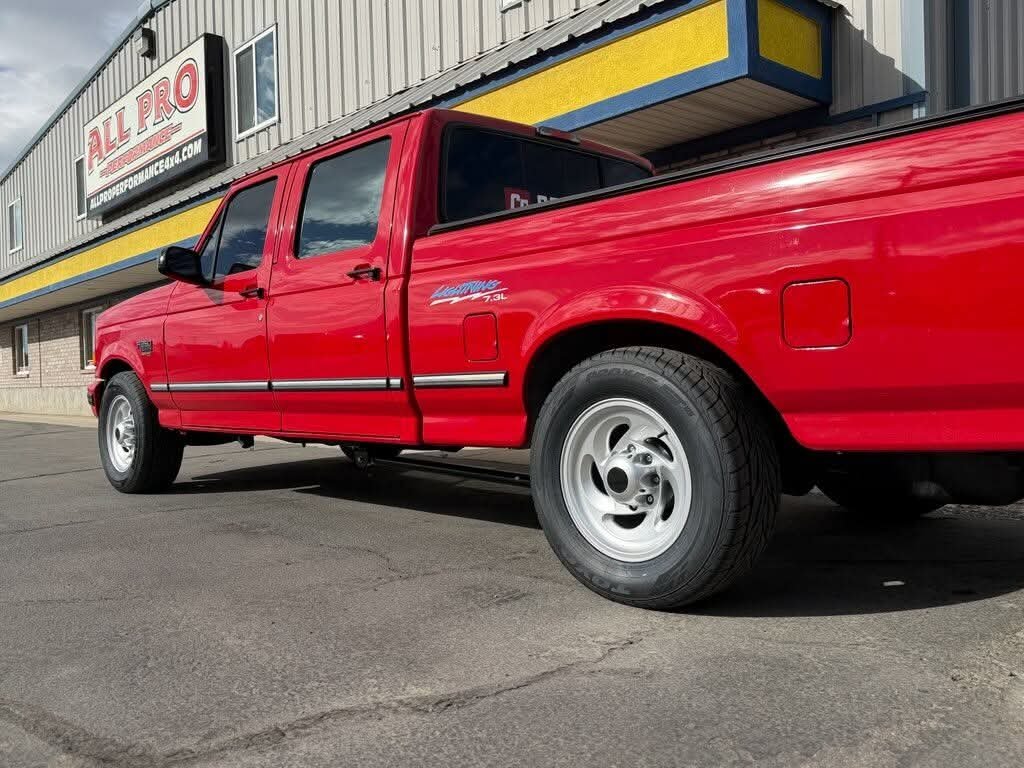 Ford F-250 Lightning clone