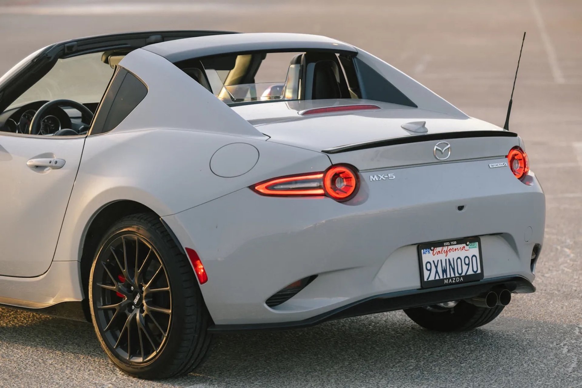 Czy Mazda Miata za $45 000 nadal jest odpowiedzią?