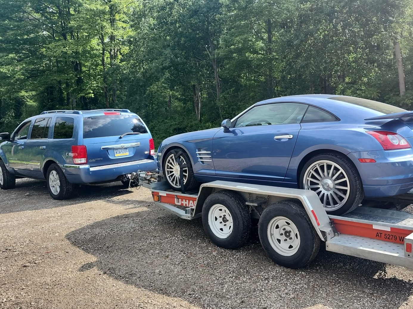 Chrysler Aspen towing a Crossfire SRT-6