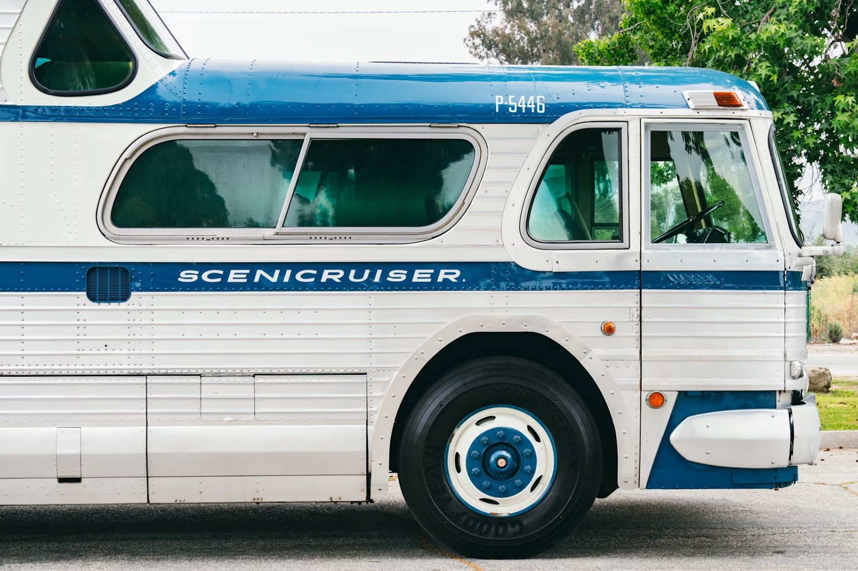1954 GM Scenicruiser