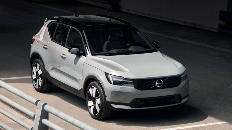 2027 Volvo XC40 front three-quarter view