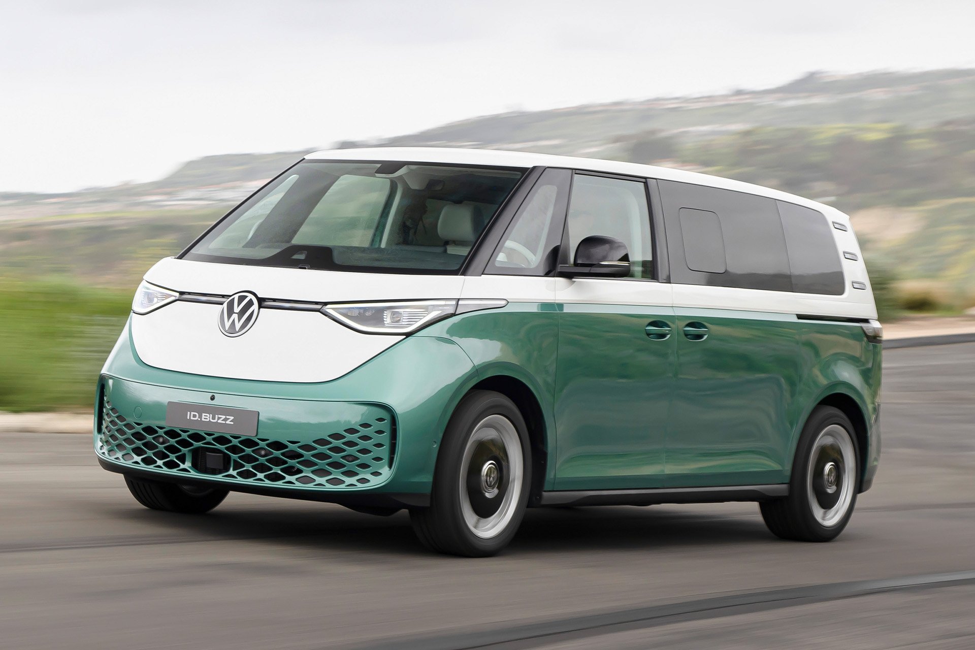VW ID. Buzz traci kolejny rok po nieudanej premierze: TDS