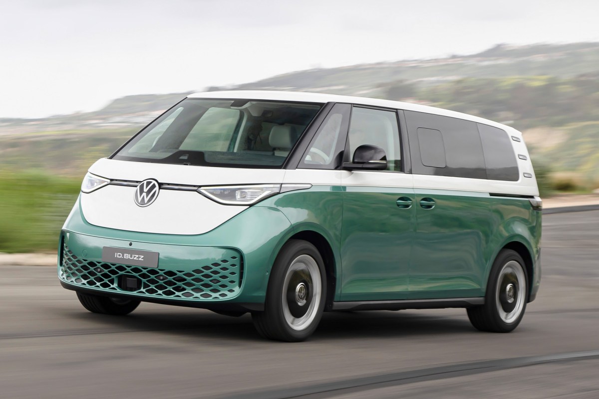 福斯 ID. Buzz 美國上市延遲至 2028 年，Bentley 放棄純電目標，Mazda 推出向日葵黃 Miatas