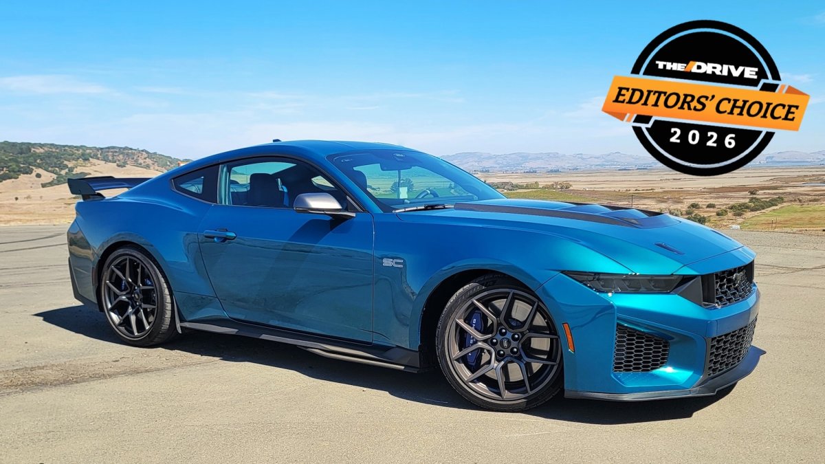 2026 Ford Mustang Dark Horse SC 試駕評測：完美的野馬無需手排