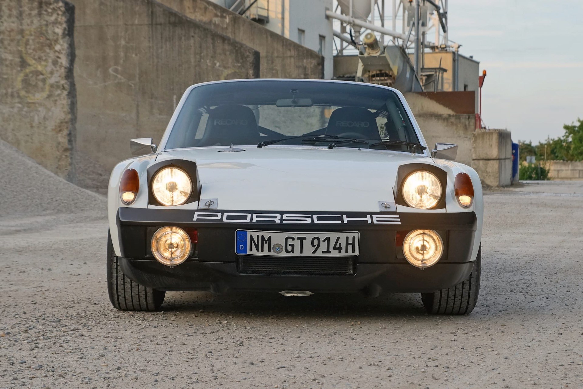 知名汽車設計師曾擁有一輛 Porsche 914，這輛車的價值不凡