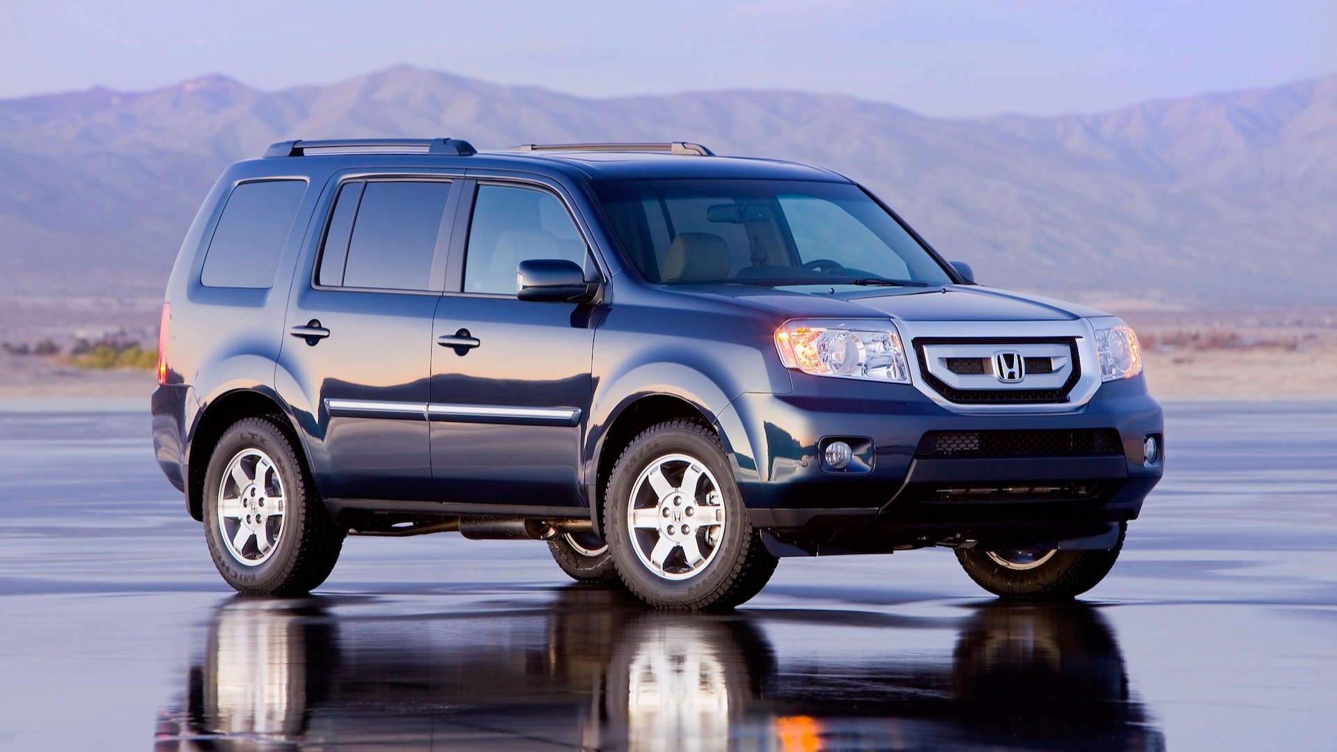 2010 Honda Pilot Touring.