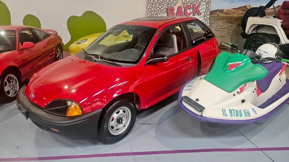 Geo Metro z silnikiem V8 umieszczonym centralnie do kupienia na Facebook Marketplace