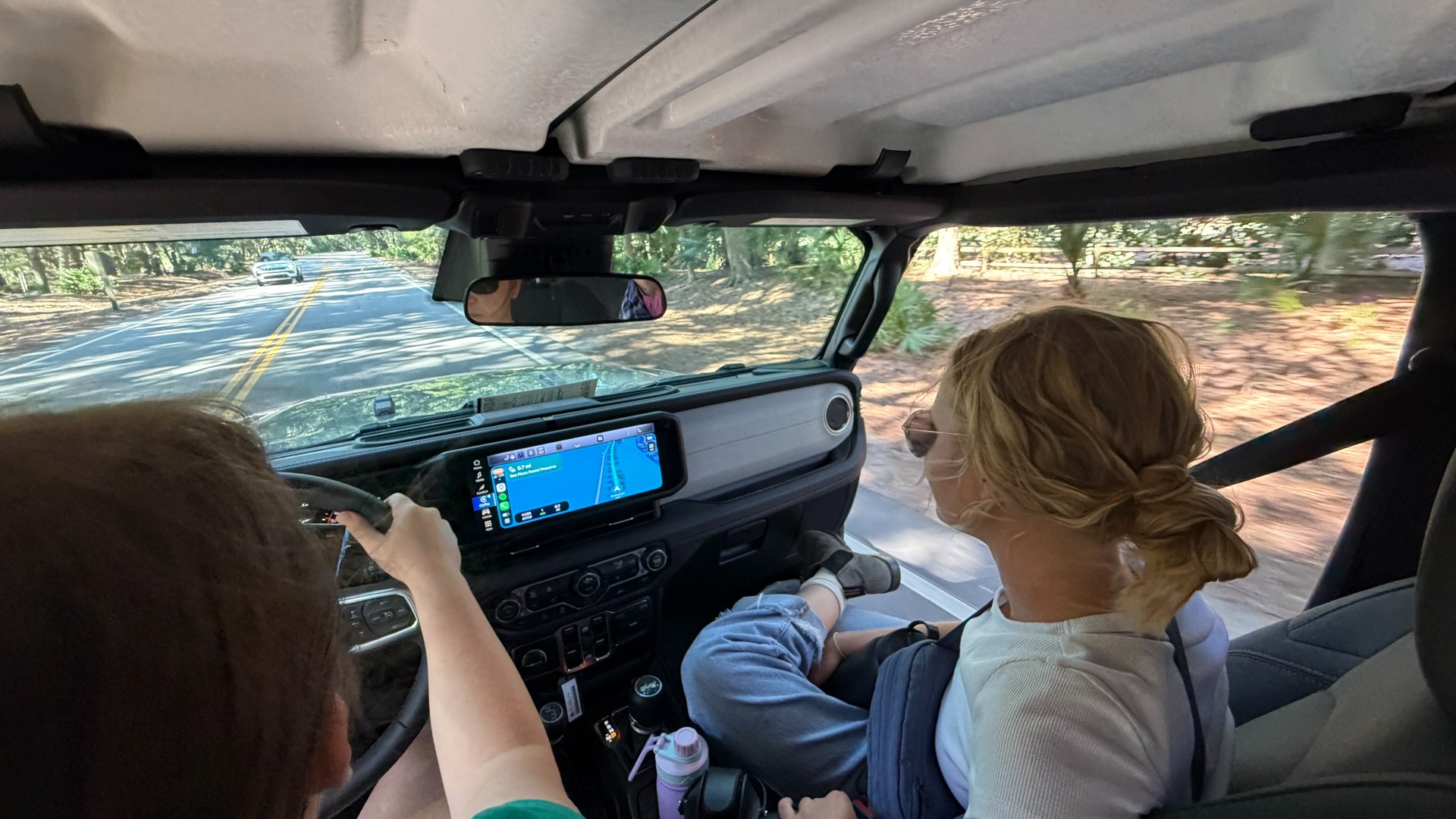 2026 年式 Jeep Wrangler 門板拆卸系統升級，無需工具更添樂趣