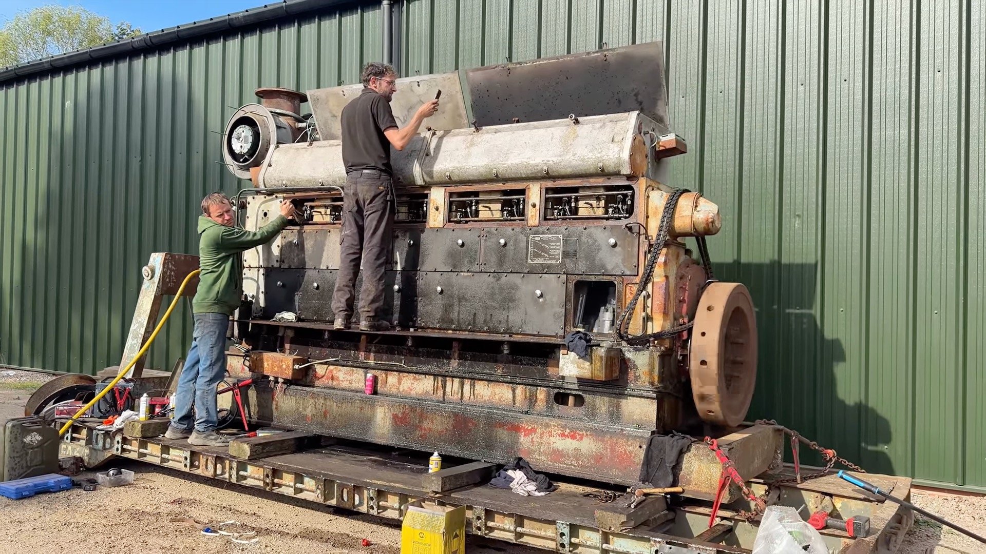 Mirrlees Blackstone JS8 with people for scale