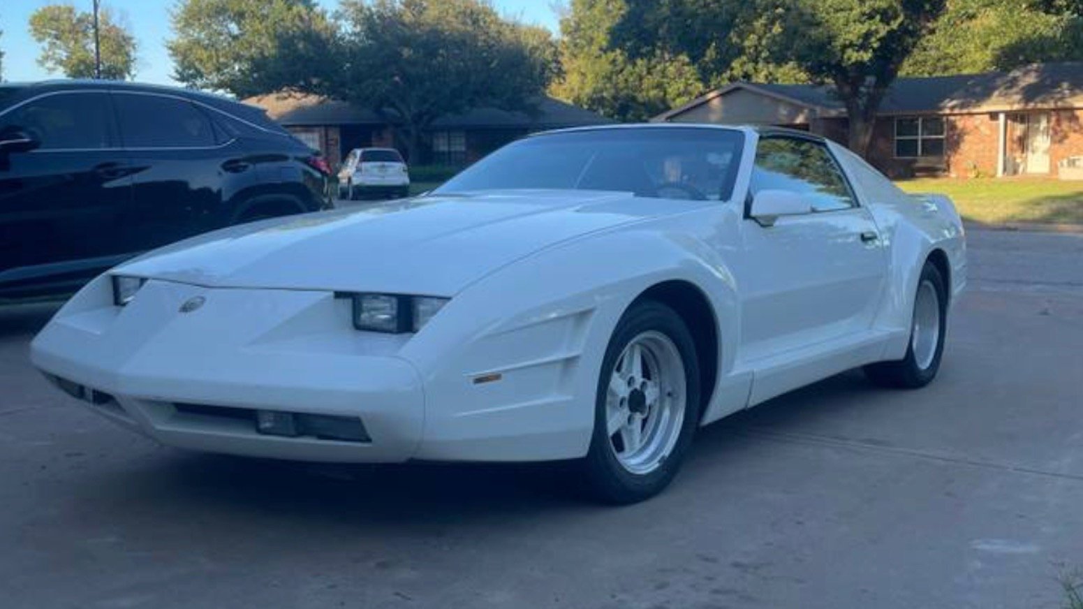 To nie żart: ten Chevy Camaro „Carralo” naprawdę istnieje i nie pochodzi z GTA