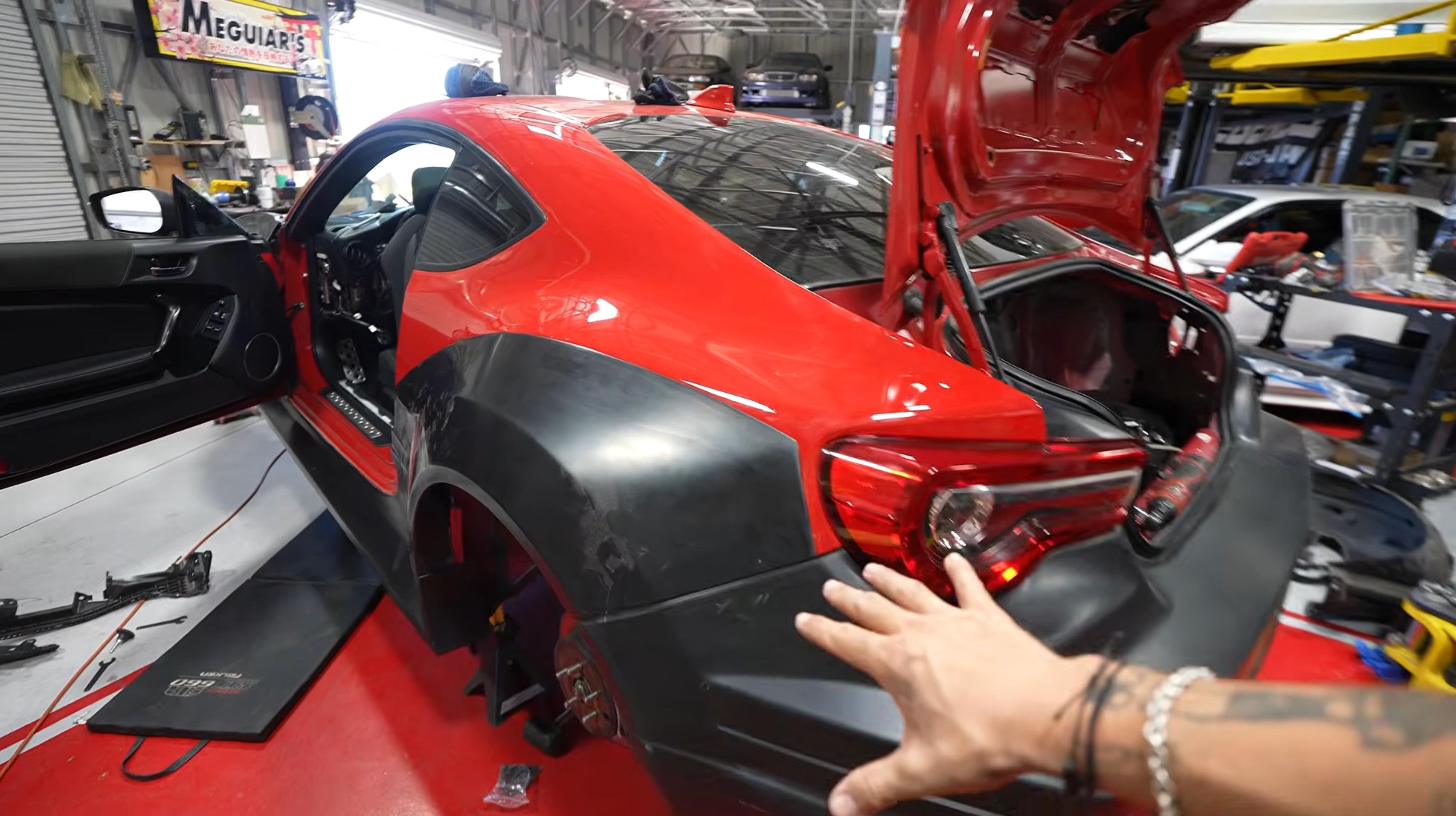 Result Japan NEO86 body kit fitment close up