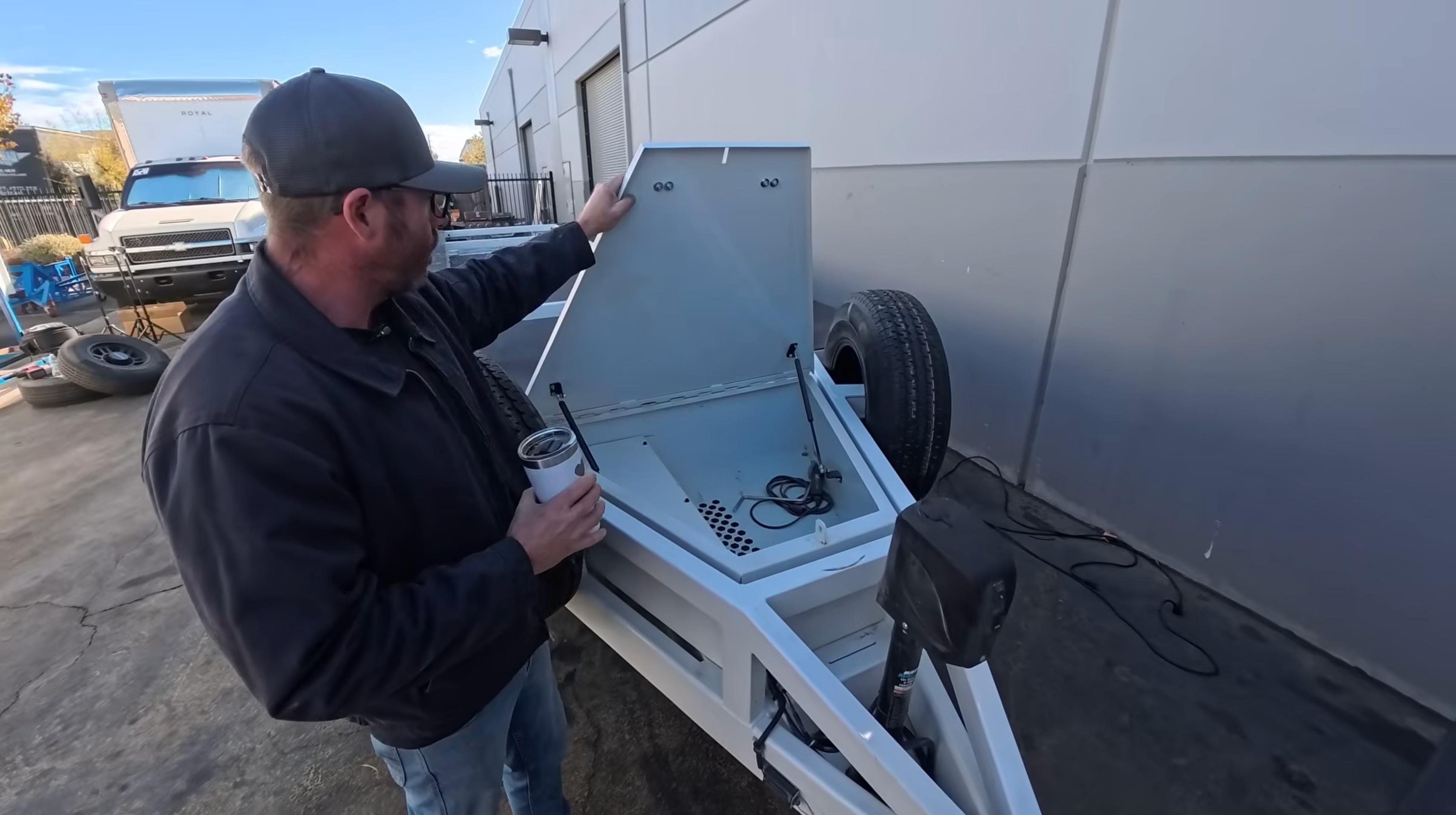 JEHC-designed Baja race car trailer