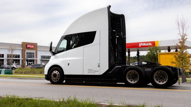 Tesla Semi at a charging location