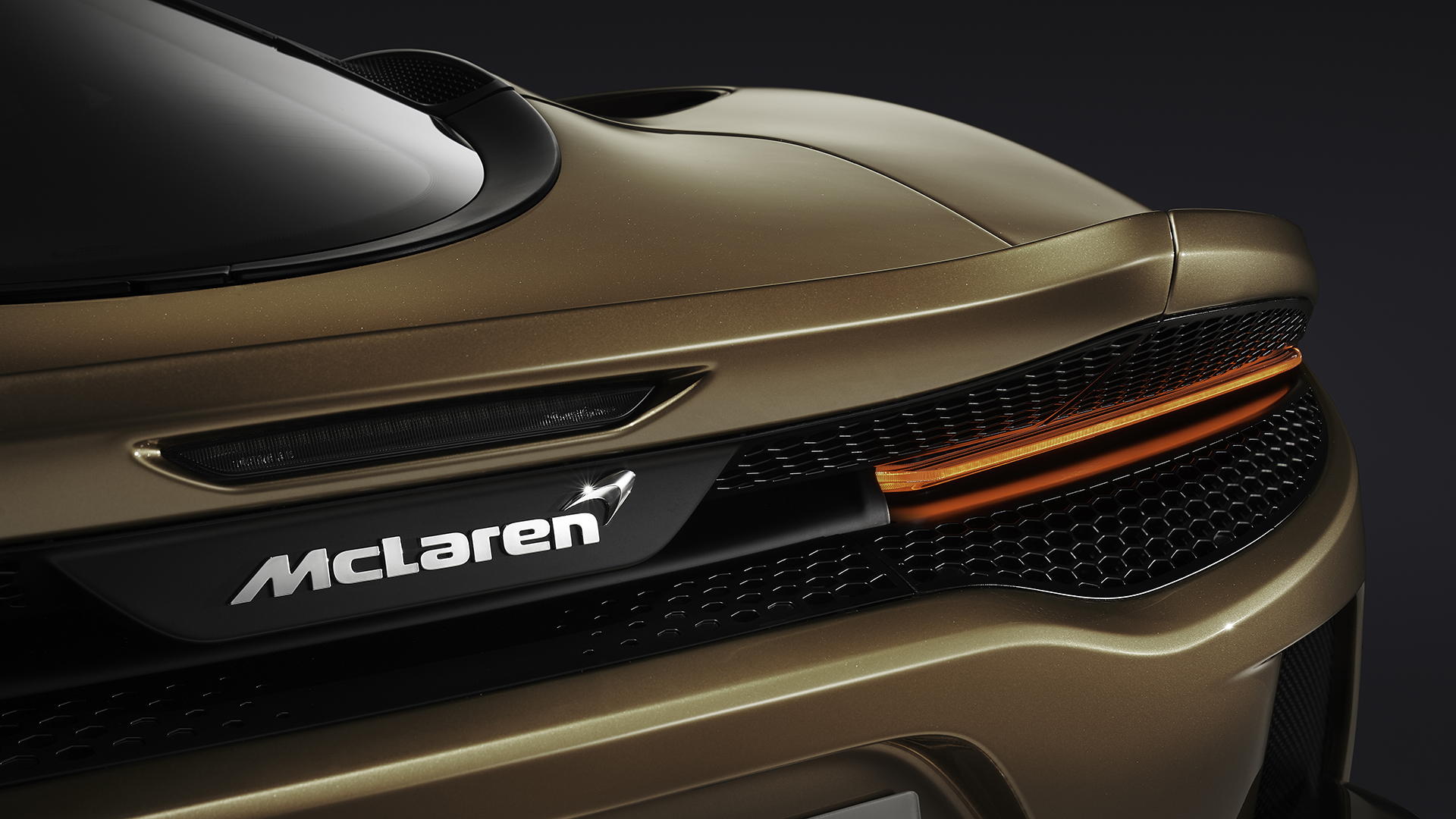 message-editor%2F1557904390894-newmclarengt15052019_09.jpg