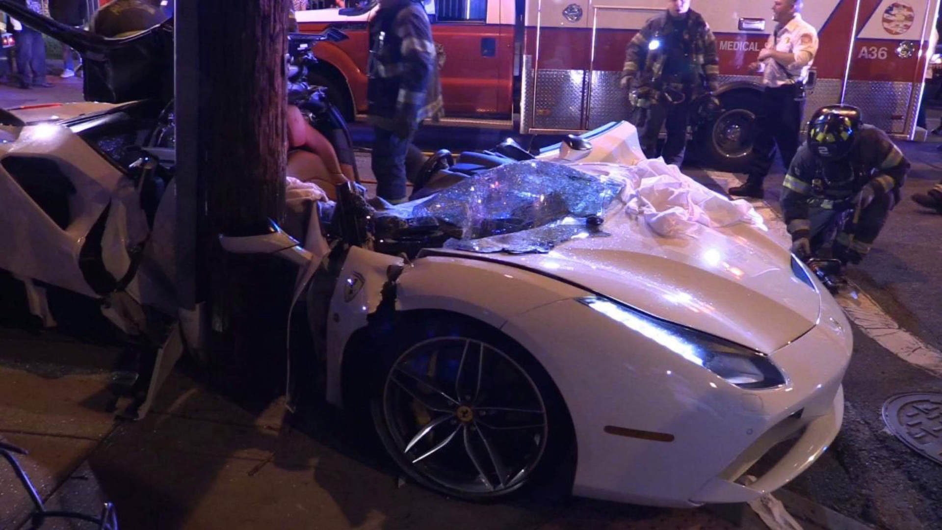 message-editor%2F1558342219781-ferrari488spydercrash-rlsmetrobreakingnews5.jpeg
