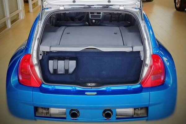 2001 Renault Clio V6 Phase 1 No. 28