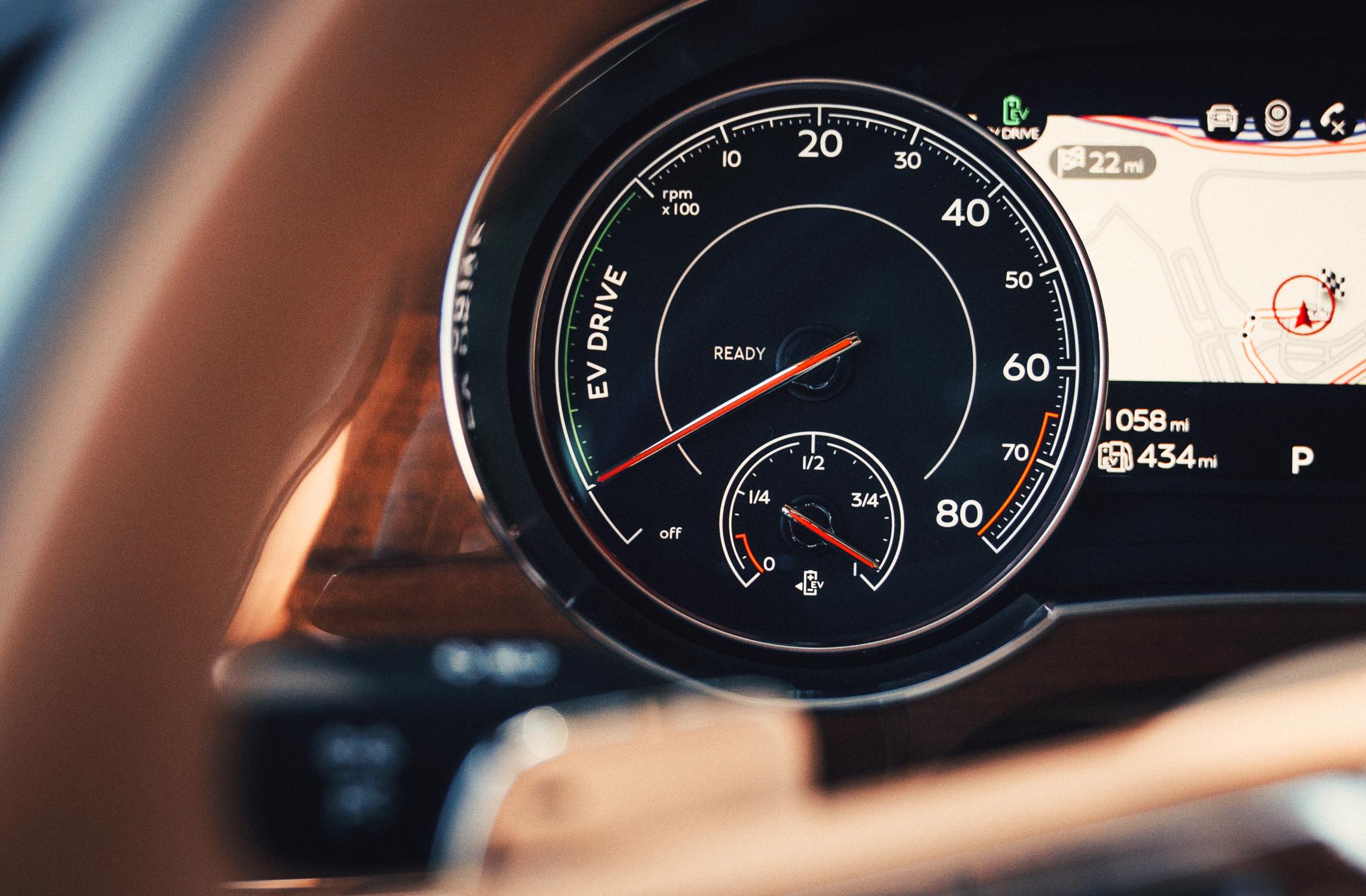 message-editor%2F1562792896134-rp-bentleybentaygahybrid-3-2093x1373.jpg
